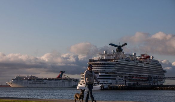 Los CDC extienden hasta octubre la orden de no navegar para cruceros