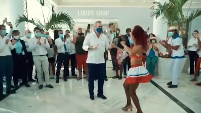 Primera dama por video del presidente bailando: “… a mí hay que bailarme así de bueno”