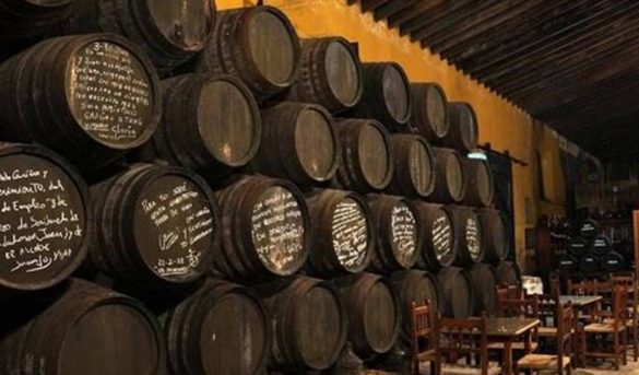 El secreto del jerez, el blanco más singular del mundo que la UE impulsa ahora
