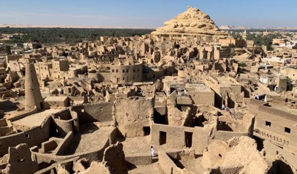 La fortaleza de barro que levantaron los bereberes hace mil años en Egipto