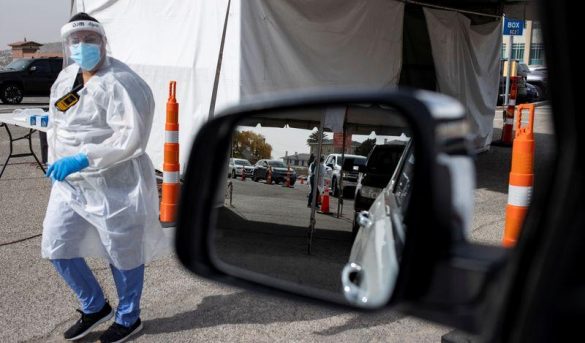 Los estadounidenses desafían a la pandemia viajando en el Día de Acción de Gracias