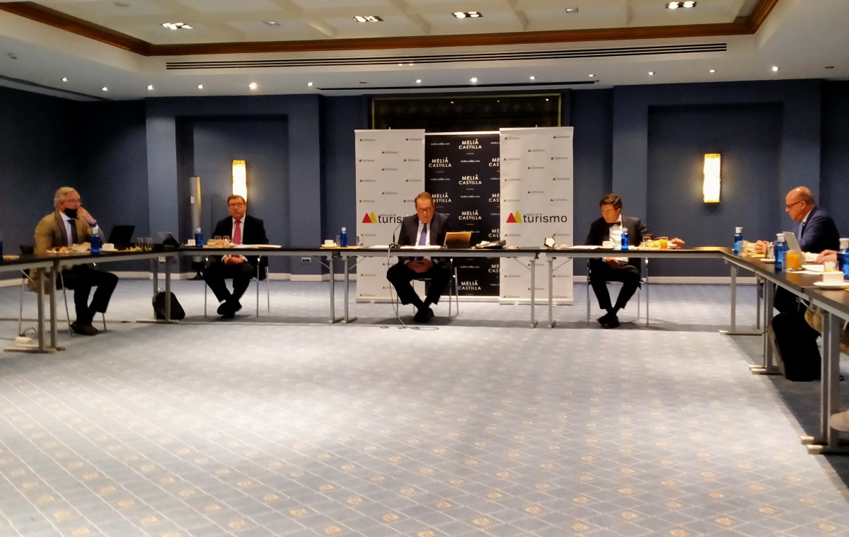 Mesa del Turismo: ‘Si Europa emite una recomendación, tenemos que seguirla’
