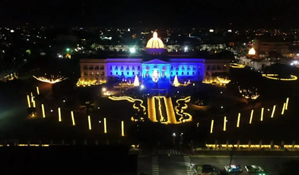 Ya es Navidad en el Palacio Nacional!