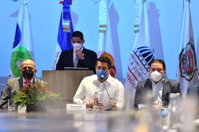 Turismo toma más medidas ante nueva cepa del Covid-19