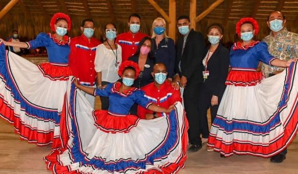 RD recibe con festejo vuelo que marca el reinicio de Evelop a Punta Cana