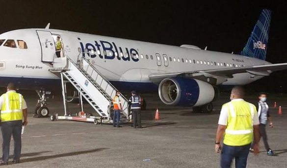 Desvían a Las Américas cuatro vuelos Estados Unidos a ciudad de Santiago