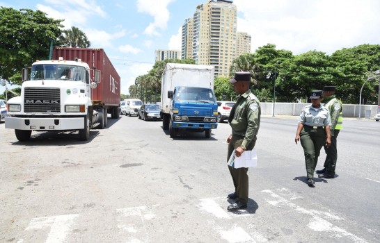 Hoteleros solicitan al Gobierno eliminar tráfico de vehículos pesados en el Malecón