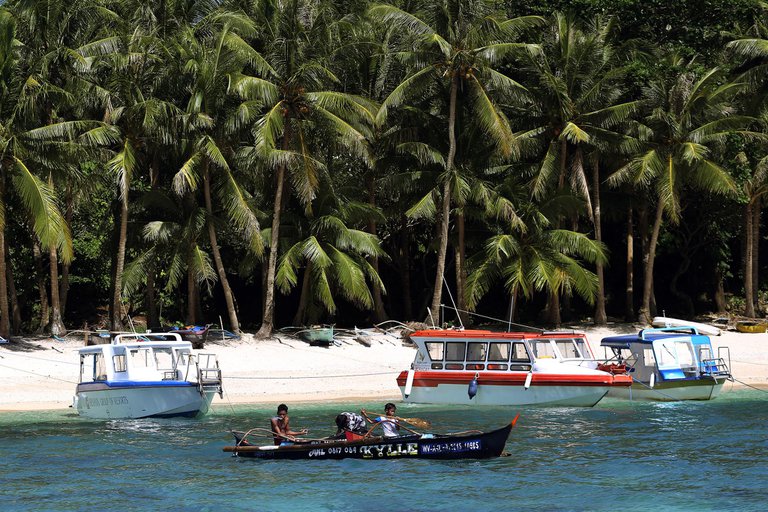 Filipinas se cierra de momento a turistas extranjeros de 20 países