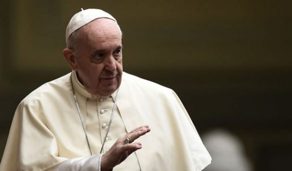 El Papa Francisco critica a los turistas que se van de vacaciones escapando de confinamientos