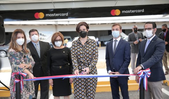Aerodom y Mastercard presentan nueva zona de estacionamiento premium del AILA