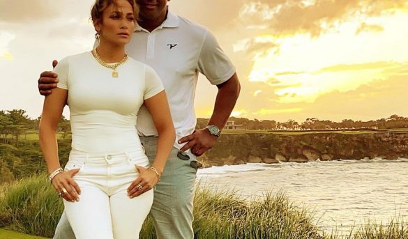 Alex Rodríguez y esposa extienden vacaciones en Romana, RD, pasean por el entorno