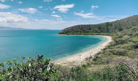 Esta es playa Blanca, Azua, Costa Sur, RD. Mar Caribe