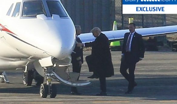 Trump ahora vuela en un avioncito después de la presidencia