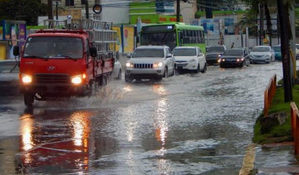 ¡Cuidado en las carreteras! Se producirán aguaceros en gran parte del país este Domingo de Resurrección