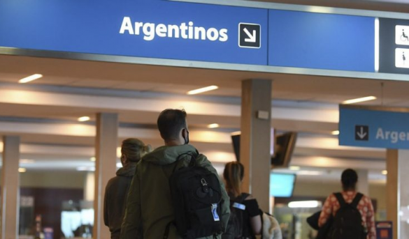 Argentina cierra fronteras al turismo hasta el 30 de abril