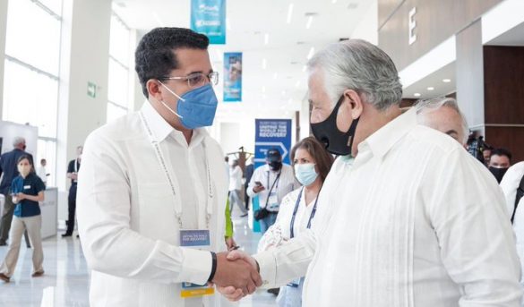 Ministro de Turismo participa en Cumbre Mundial de Viajes y Turismo en México