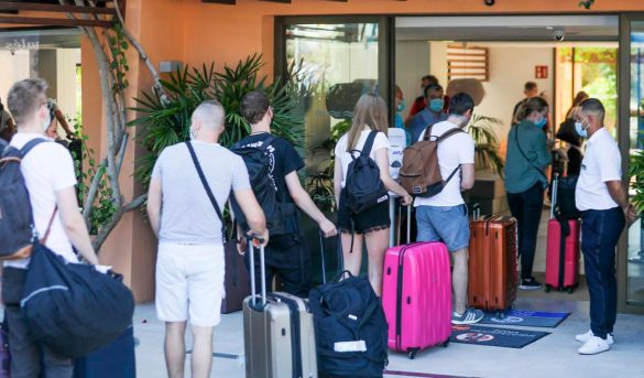 Llegada de turistas extranjeros a Rep. Dom. cayó 73.3 % en primer bimestre