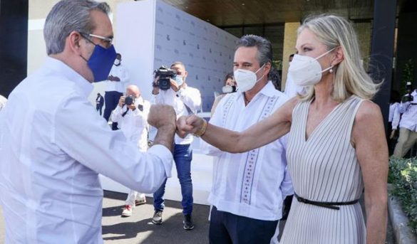 Presidente Abinader dice turismo saldrá más fortalecido de la crisis pandémica