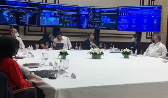 Llegaron 327,074 turistas al país en abril de este año