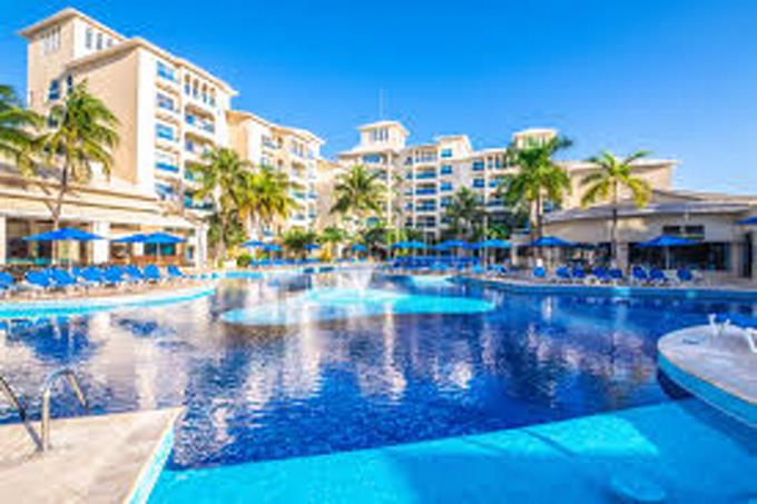 Empresarios de Cancún y Orlando interesados en el desarrollo turístico de Pedernales