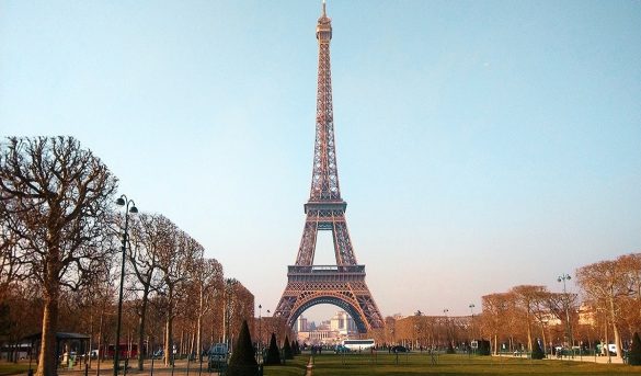 Francia pone fecha a reapertura del turismo internacional