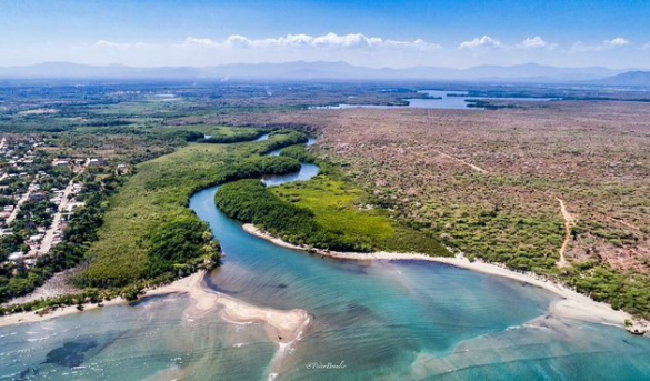 Desembocadura del Rio Masacre, Pepillo Salcedo, Provincia Monte Cristi, Rep. Dominicana