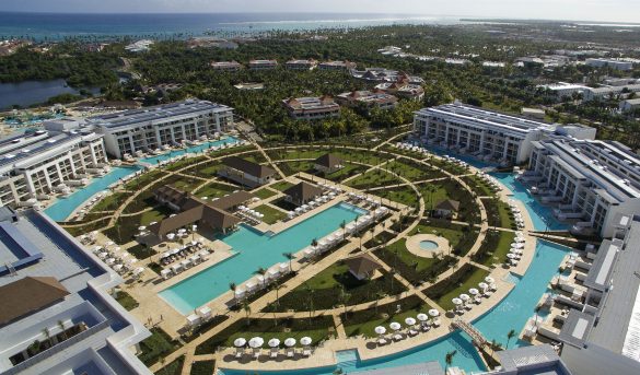 Cadena hotelera Meliá cambia de marca y renueva dos de sus hoteles en Punta Cana