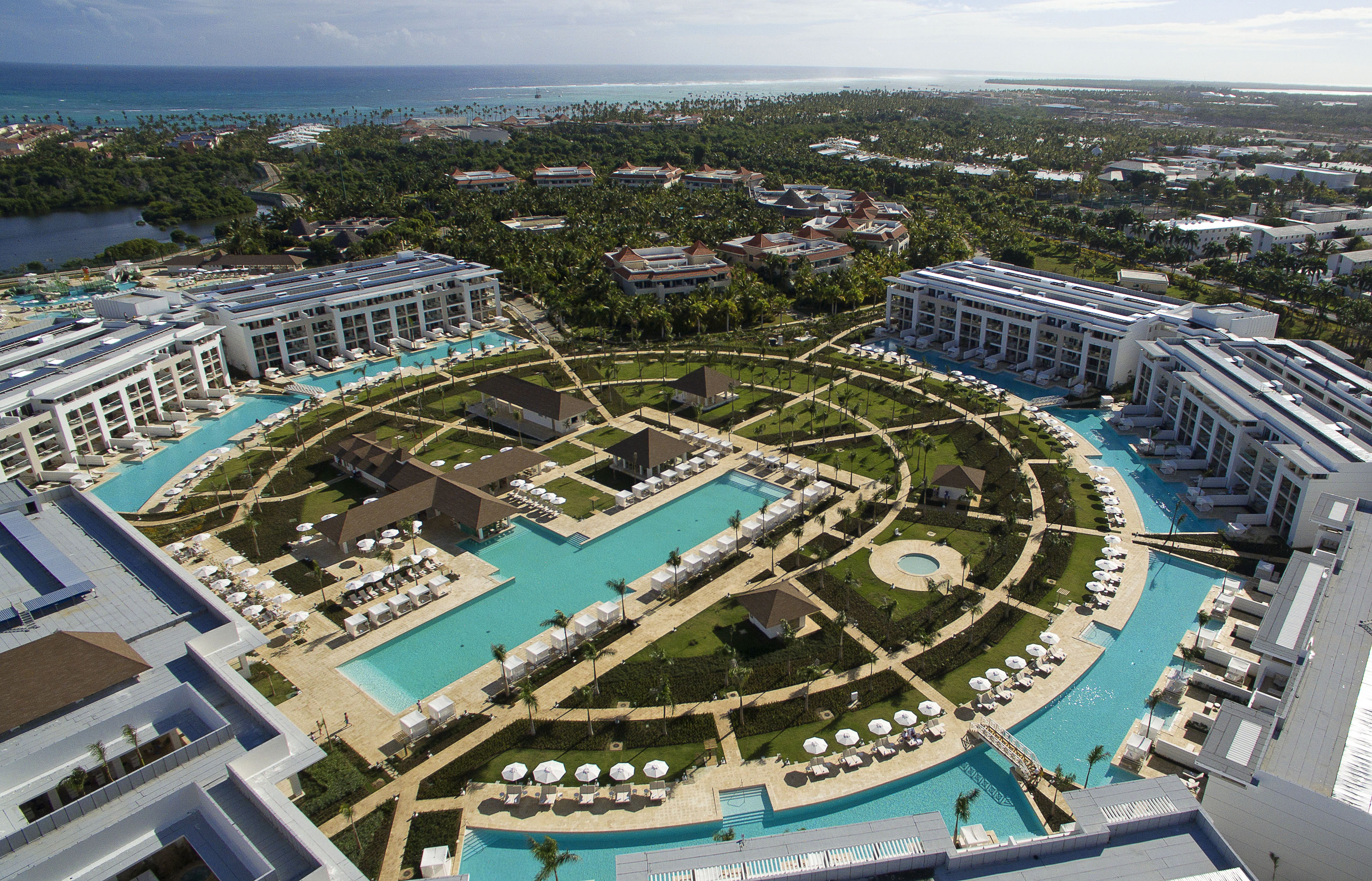 Cadena hotelera Meliá cambia de marca y renueva dos de sus hoteles en Punta Cana