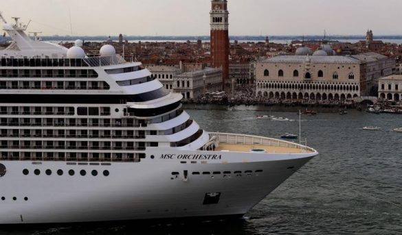 La Unesco sopesa incluir a Venecia en la lista negra por los cruceros