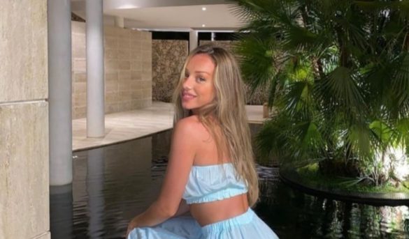 Actriz española Ester Expósito vacaciona en República Dominicana