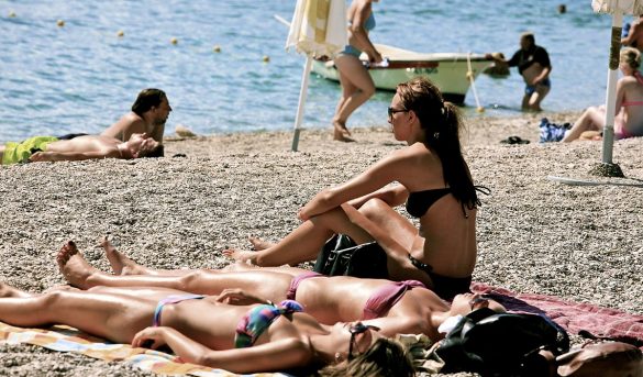 Autoridades sanitarias reportan baja positividad del Covid 19 en polos turísticos Republica Dominicana: 0,40 %