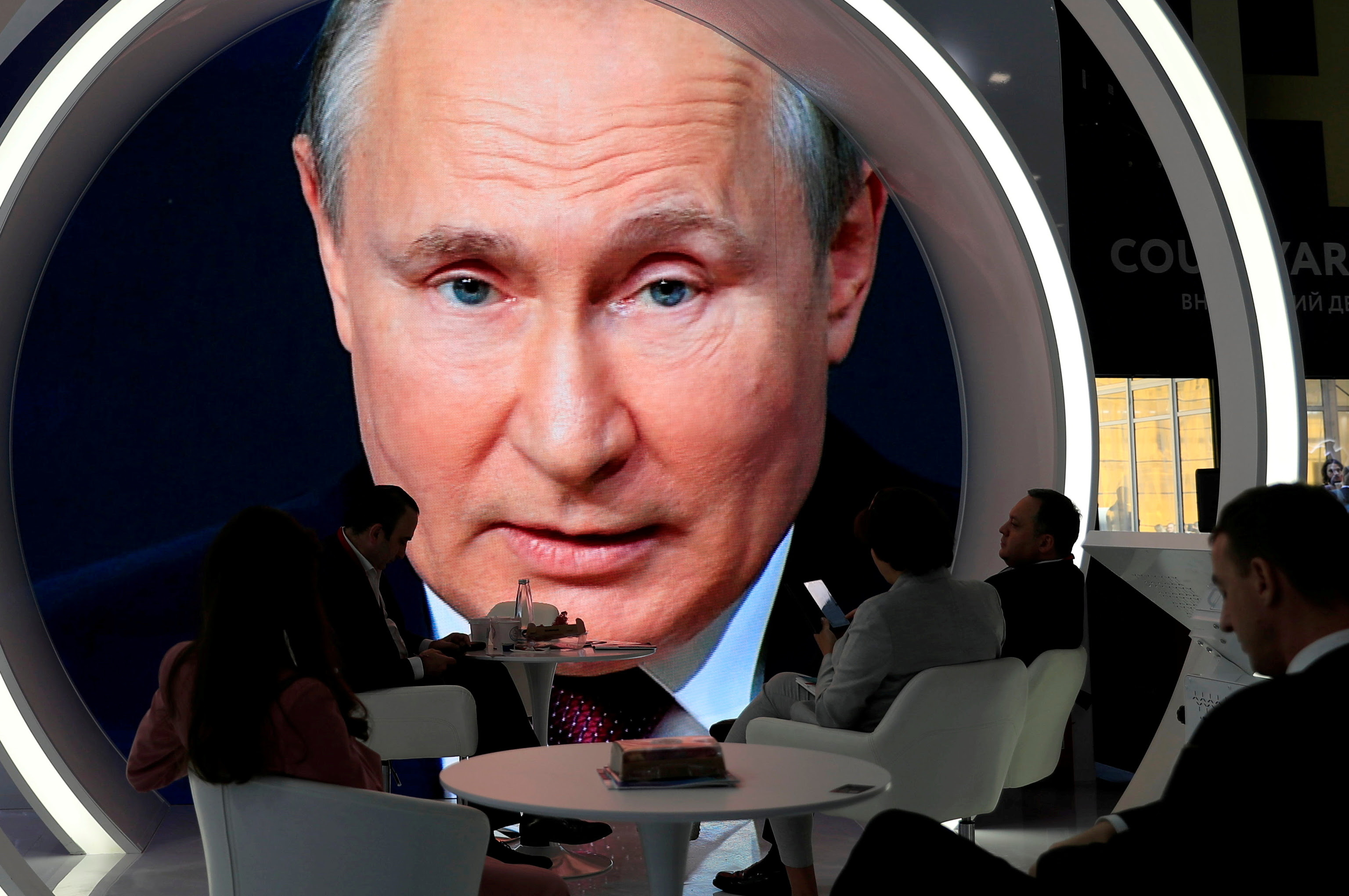 Putin canta victoria contra el coronavirus y abrirá Rusia al turismo de vacunas en julio