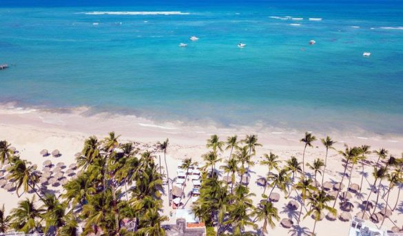 Periódico La Nación de Argentina resalta ritmo de vacunación de República Dominicana; Pondera recuperación turística