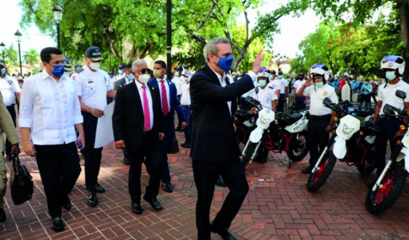Presidente Abinader asigna 220 hombres al Cuerpo Especializado de Seguridad Turística (CESTUR) para la Zona Colonial de Sto. Dgo