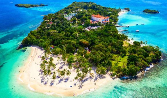 Cayo Levantado, provincia de Samaná, R.D.