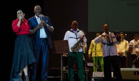 Periódico cubano Granma, da último adiós al «Caballo Mayor» Johnny Ventura