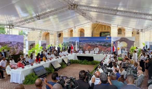 Pdte. Abinader encabeza acto firma  cooperación para desarrollo Turístico de la Ciudad Colonial Sto. Dgo.