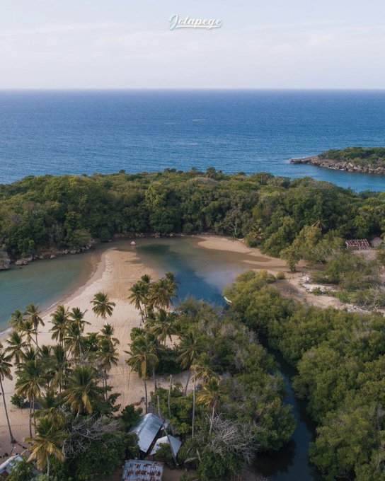 Playa Cambiazo, entre Maimón y Luperón, provincia de Puerto Plata. Rep. Dominicana, Costa Norte.