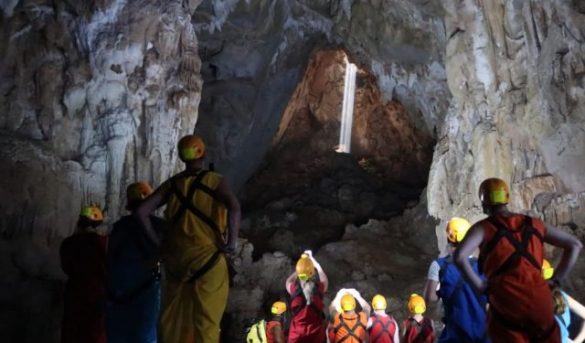 Cavernas que mueven el turismo en el Este