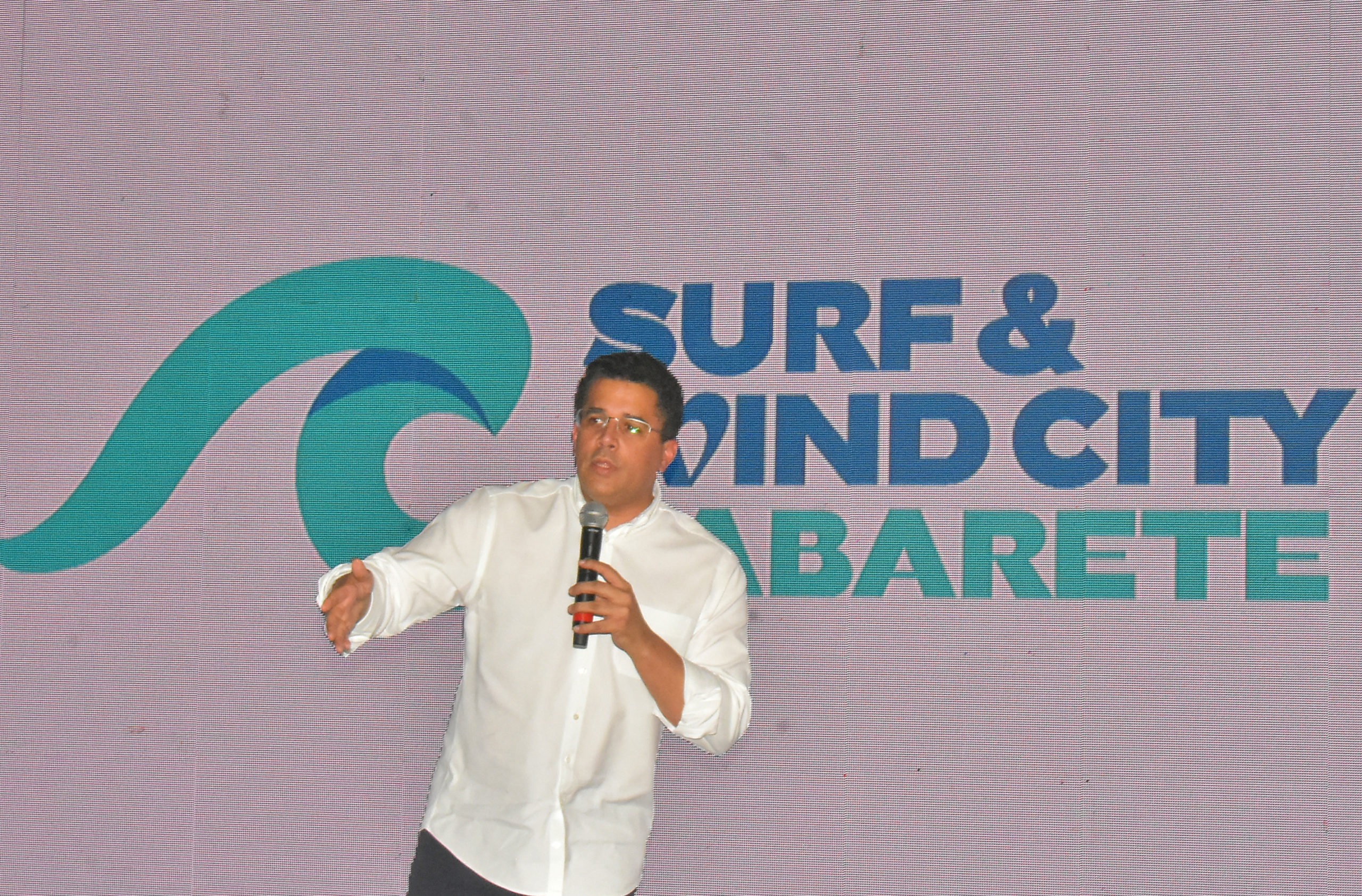 Ministro David Collado encabeza lanzamiento de Cabarete como capital del Wind and Surf City