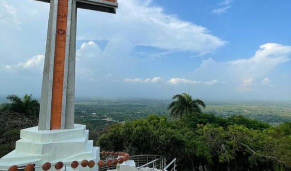 Hermosa vista del Valle, Vega Real, RD. desde el Santo Cerro, hoy 24-09-2021, Día de Las Mercedes