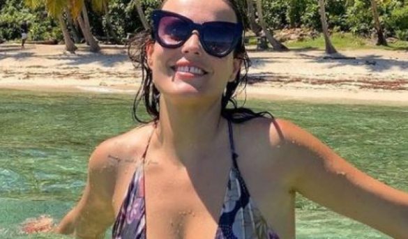 Influencer María José Cava de visita RD