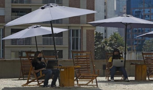 El 'coworking' prospera en terrazas y 