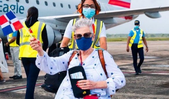 Llegada de visitantes no residentes entre enero-octubre crece 99% respecto al 2020