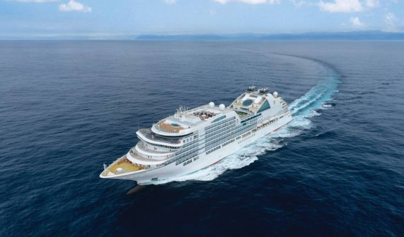 ‘Resort flotante de siete estrellas’: Crucero de ultralujo se instala en Miami