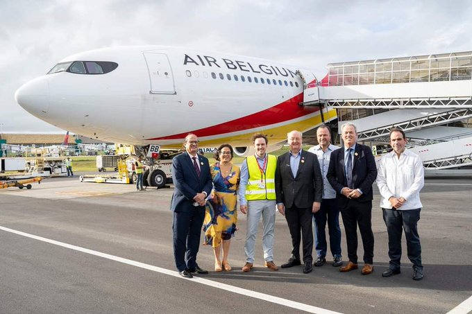 Autoridades aeropuerto reciben con gran entusiasmo primer vuelo regular de Air Belgium entre Brucela, Belgica y Punta Cana RD.