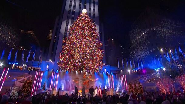 El encendido del árbol de Rockefeller Center inaugura la Navidad en Nueva York