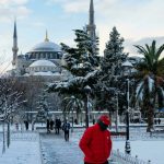 Caos en los aeropuertos de Grecia y Turquía por las intensas nevadas