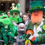 El desfile de San Patricio más grande del mundo vuelve este jueves a la 5ta Avenida de Nueva York tras dos años de pandemia; cierre de buses y accesos al Metro