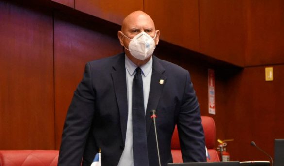 Senador Samaná solicita a turismo intervenir provincia